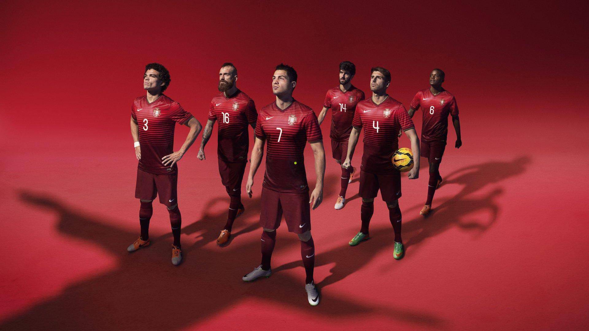 滕哈赫再陷回扣争议，从曼联风云到药厂传闻的足球风暴