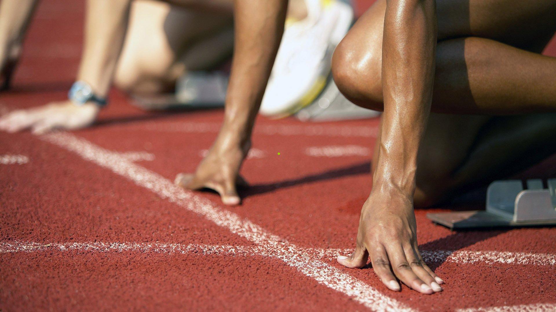 弗赖堡主场3-0完胜云达不莱梅，阿达穆破门格里福传射定胜局